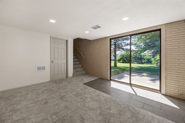333 E 6th Street, Solon, IA 52333