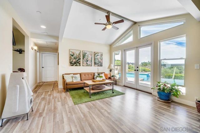 460 Rancho Camino, Fallbrook, CA 92028
