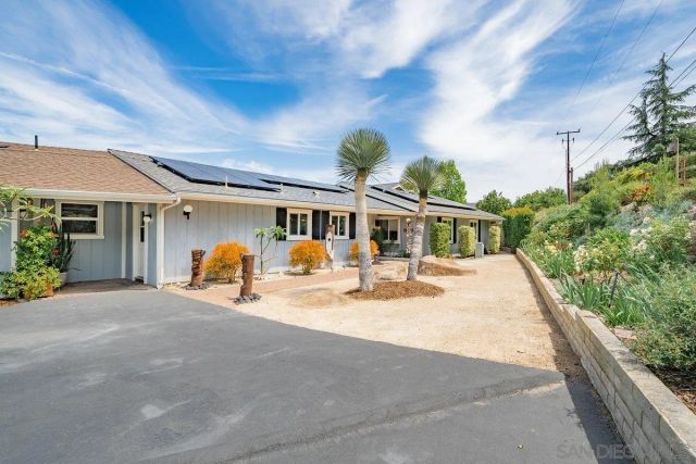 460 Rancho Camino, Fallbrook, CA 92028