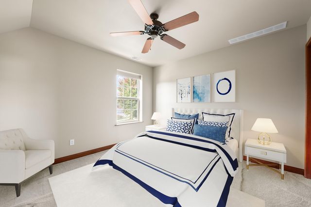 2804 Beauty Creek Run, Valparaiso, IN 46385