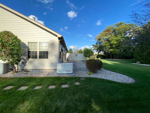 2804 Beauty Creek Run, Valparaiso, IN 46385