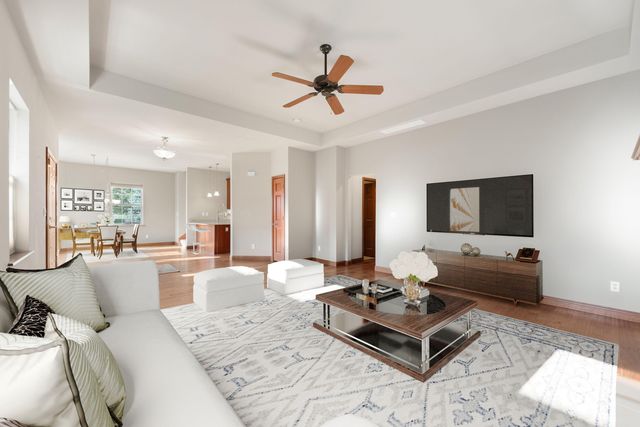 2804 Beauty Creek Run, Valparaiso, IN 46385