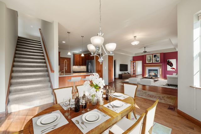 2804 Beauty Creek Run, Valparaiso, IN 46385