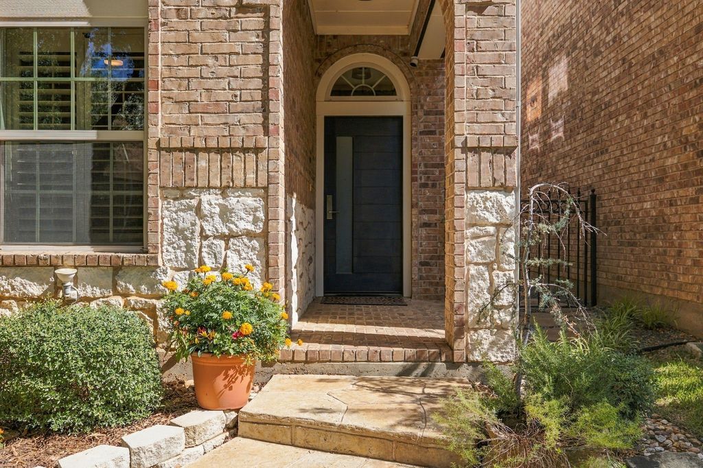227 Buckingham Avenue, Euless, TX 76040 — photo 4