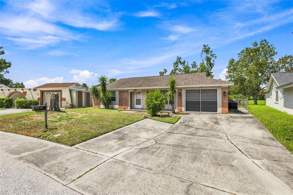 Image 2 of property listing at 3431 OVERLAND DRIVE, Holiday, FL 34691