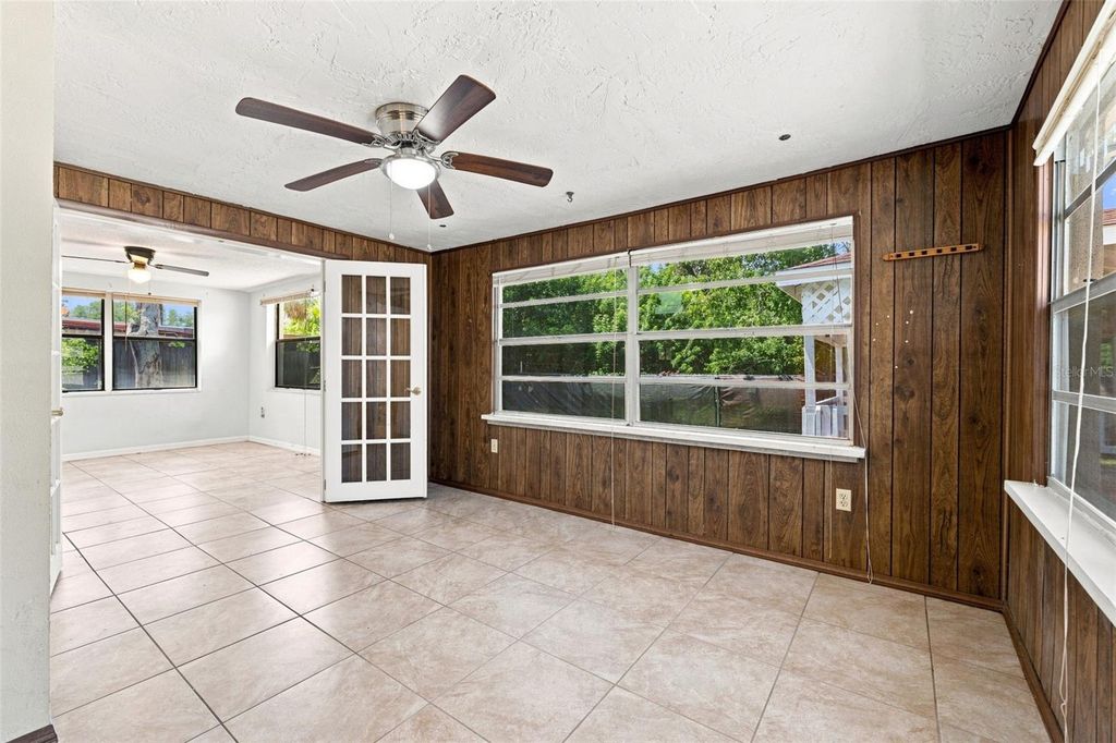 Image 16 of property listing at 3431 OVERLAND DRIVE, Holiday, FL 34691