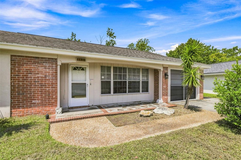Image 3 of property listing at 3431 OVERLAND DRIVE, Holiday, FL 34691