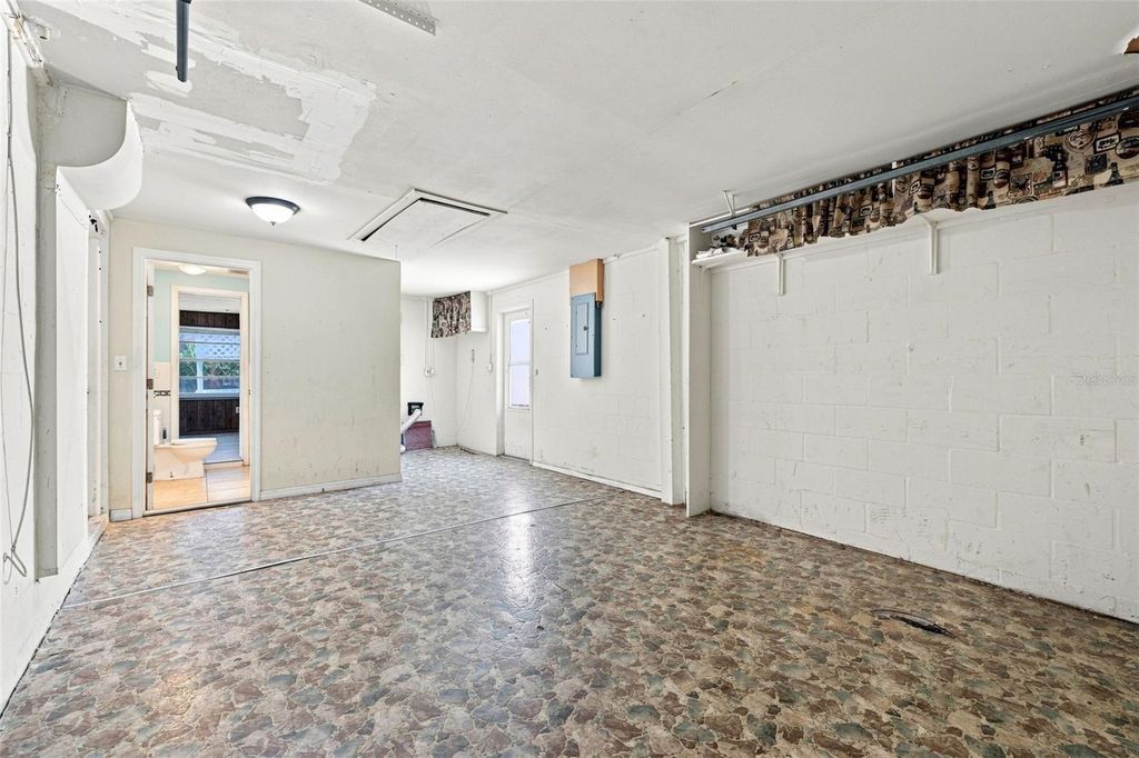 Image 23 of property listing at 3431 OVERLAND DRIVE, Holiday, FL 34691