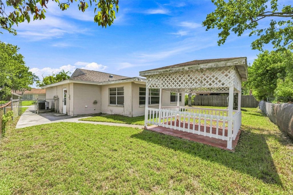 Image 25 of property listing at 3431 OVERLAND DRIVE, Holiday, FL 34691