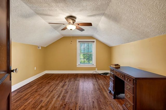 3731 Big Bottom Rd, Whitleyville, TN 38588