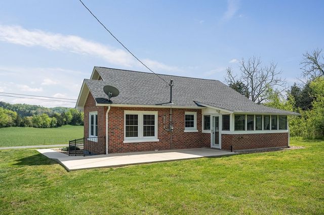 3731 Big Bottom Rd, Whitleyville, TN 38588