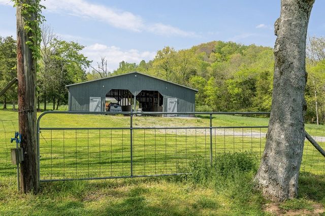 3731 Big Bottom Rd, Whitleyville, TN 38588