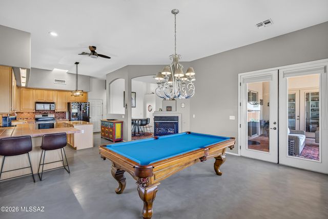 985 N Arizona Estates Loop, Tucson, AZ 85748