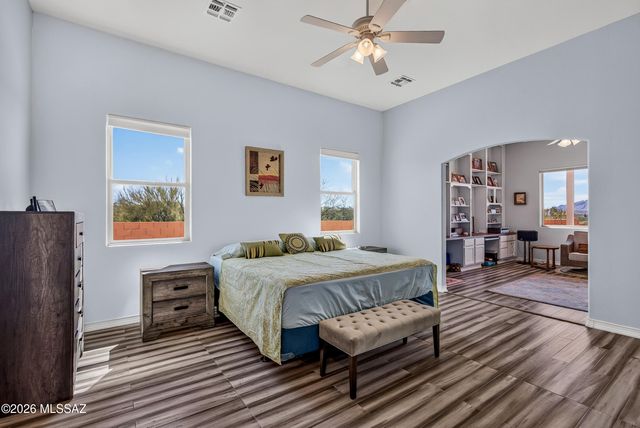 985 N Arizona Estates Loop, Tucson, AZ 85748