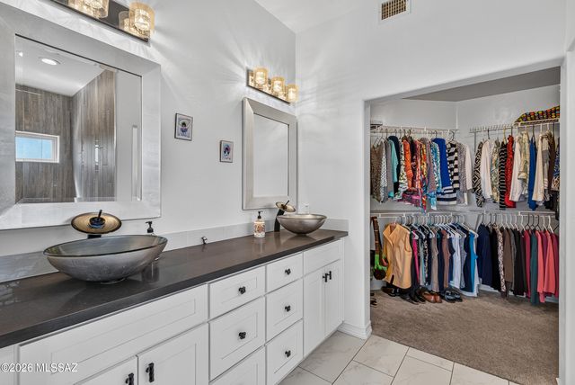 985 N Arizona Estates Loop, Tucson, AZ 85748