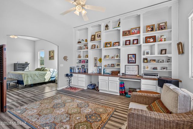985 N Arizona Estates Loop, Tucson, AZ 85748
