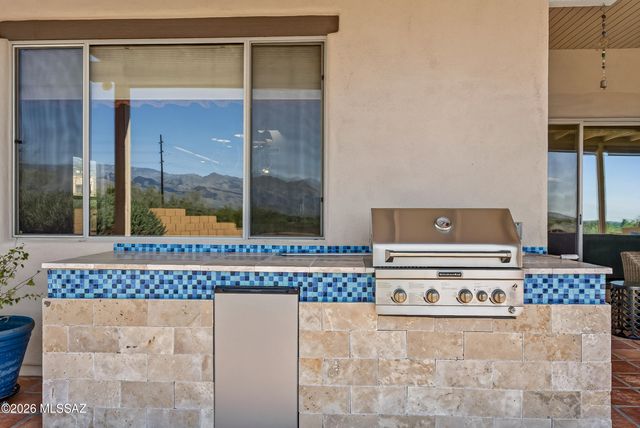 985 N Arizona Estates Loop, Tucson, AZ 85748