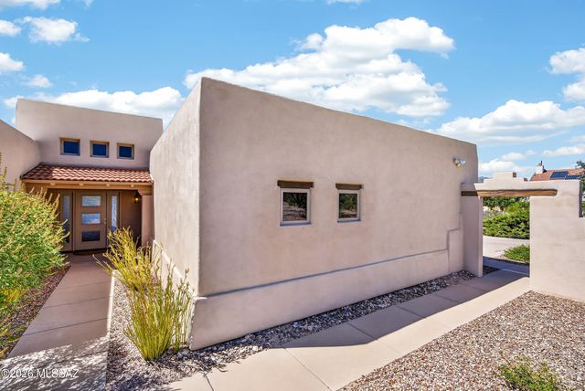 985 N Arizona Estates Loop, Tucson, AZ 85748
