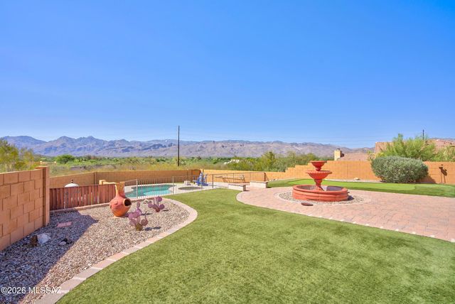 985 N Arizona Estates Loop, Tucson, AZ 85748