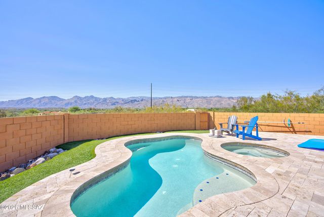 985 N Arizona Estates Loop, Tucson, AZ 85748
