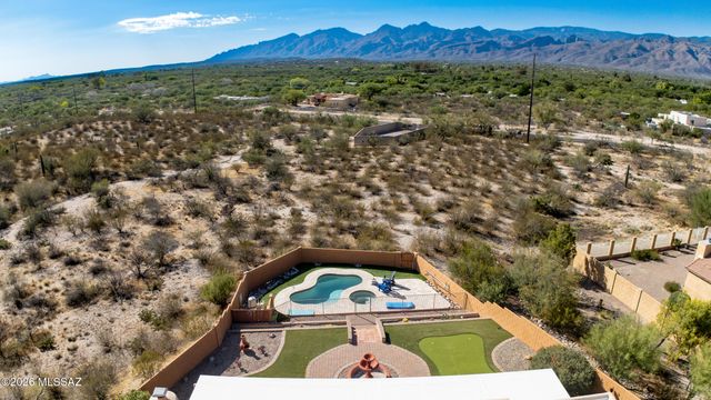 985 N Arizona Estates Loop, Tucson, AZ 85748