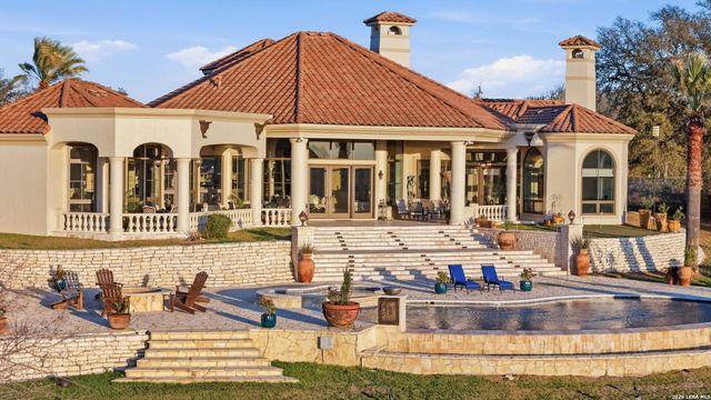 2923 Rustlers Trail, San Antonio, TX 78245