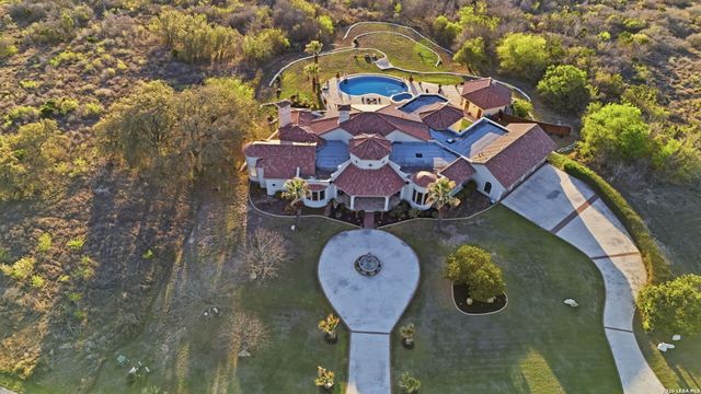 2923 Rustlers Trail, San Antonio, TX 78245