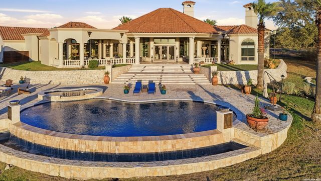 2923 Rustlers Trail, San Antonio, TX 78245