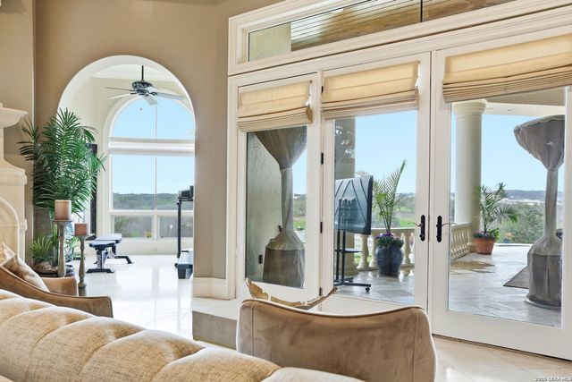 2923 Rustlers Trail, San Antonio, TX 78245