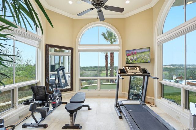 2923 Rustlers Trail, San Antonio, TX 78245