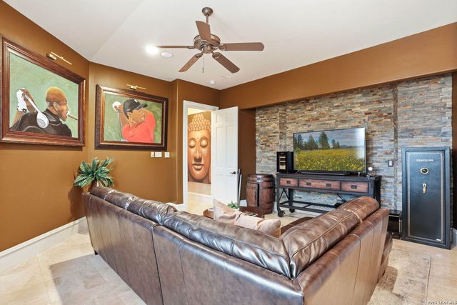 2923 Rustlers Trail, San Antonio, TX 78245