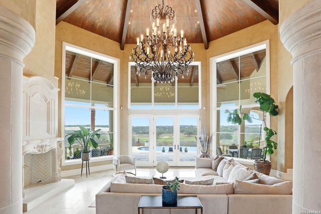 2923 Rustlers Trail, San Antonio, TX 78245