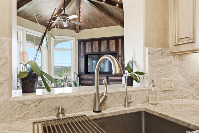 2923 Rustlers Trail, San Antonio, TX 78245