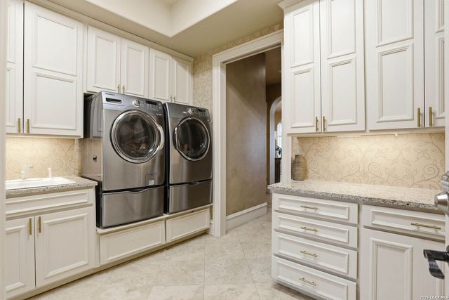 2923 Rustlers Trail, San Antonio, TX 78245