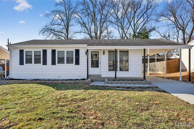 2837 Briarcote Lane, Maryland Heights, MO 63043