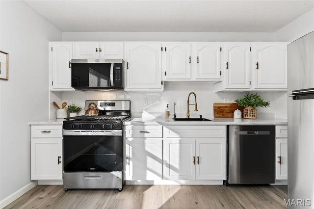 2837 Briarcote Lane, Maryland Heights, MO 63043