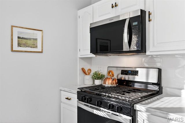 2837 Briarcote Lane, Maryland Heights, MO 63043