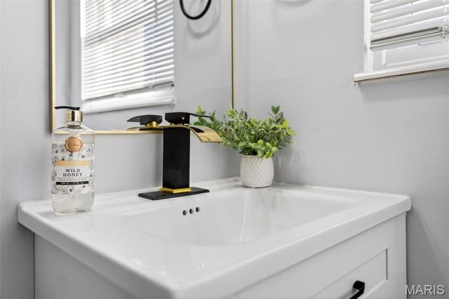 2837 Briarcote Lane, Maryland Heights, MO 63043