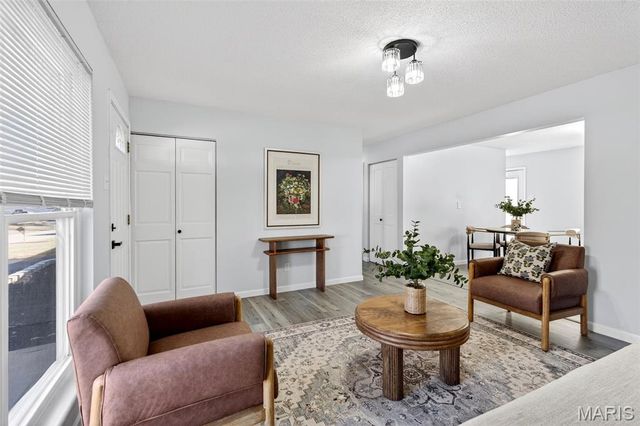 2837 Briarcote Lane, Maryland Heights, MO 63043