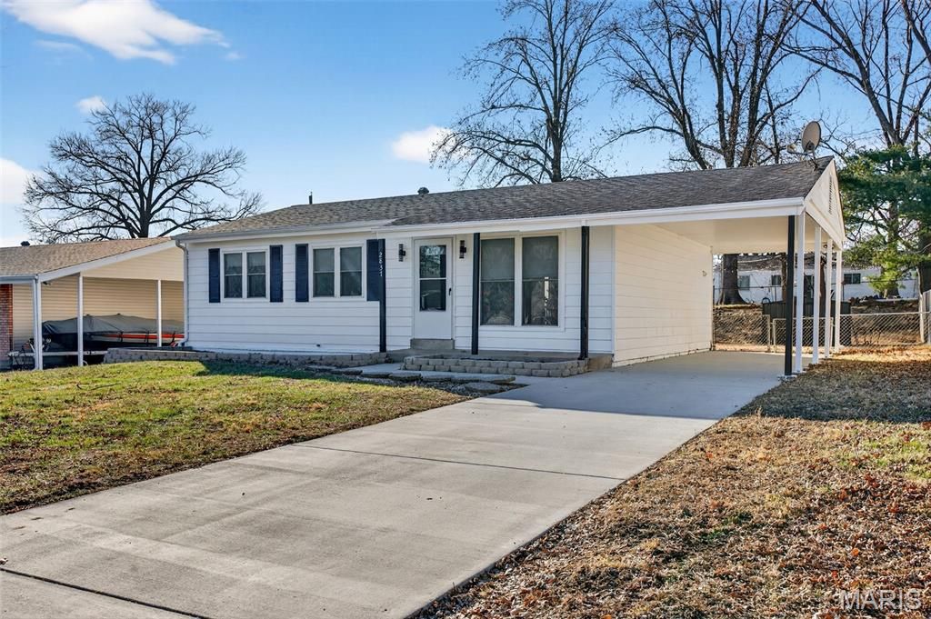 2837 Briarcote Lane, Maryland Heights, MO 63043