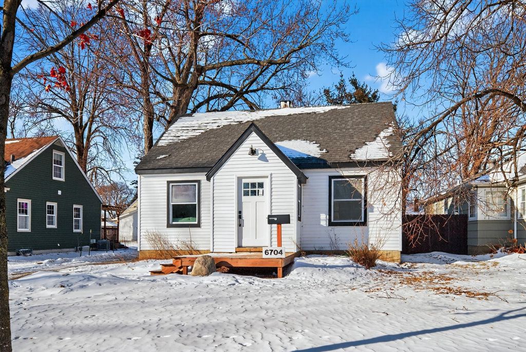 6704 Stevens Avenue, Richfield, MN 55423