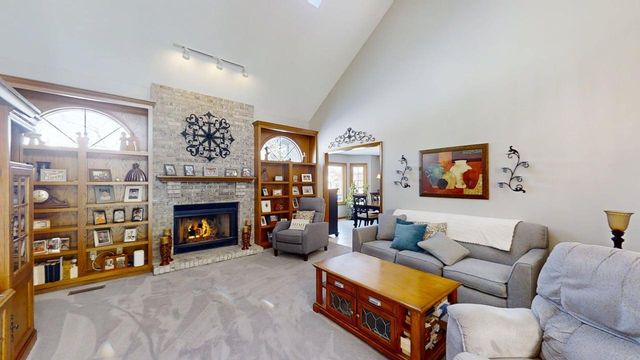 2904 River Oak Drive, Champaign, IL 61822