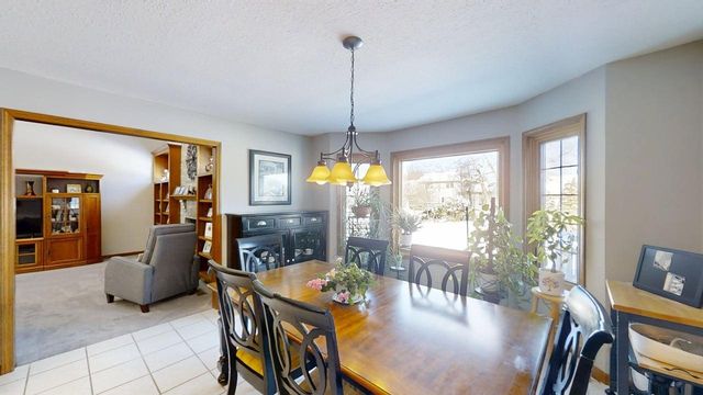 2904 River Oak Drive, Champaign, IL 61822