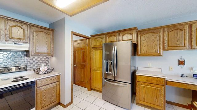 2904 River Oak Drive, Champaign, IL 61822