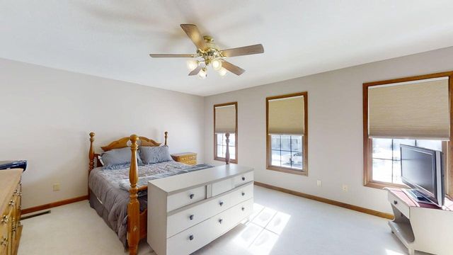 2904 River Oak Drive, Champaign, IL 61822