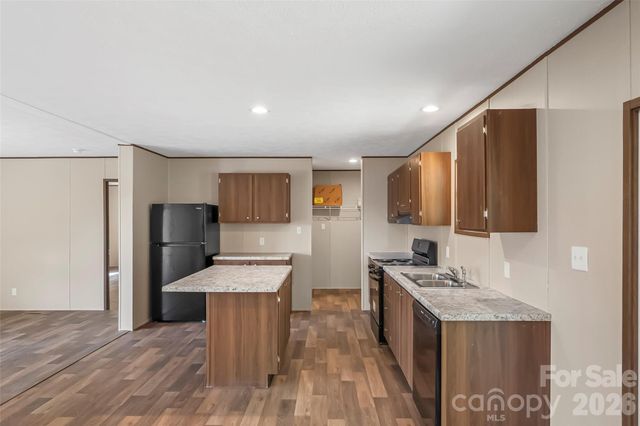 179 Ada Way, Hendersonville, NC 28791