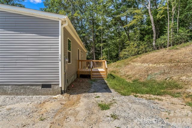 179 Ada Way, Hendersonville, NC 28791