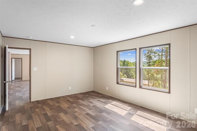 179 Ada Way, Hendersonville, NC 28791