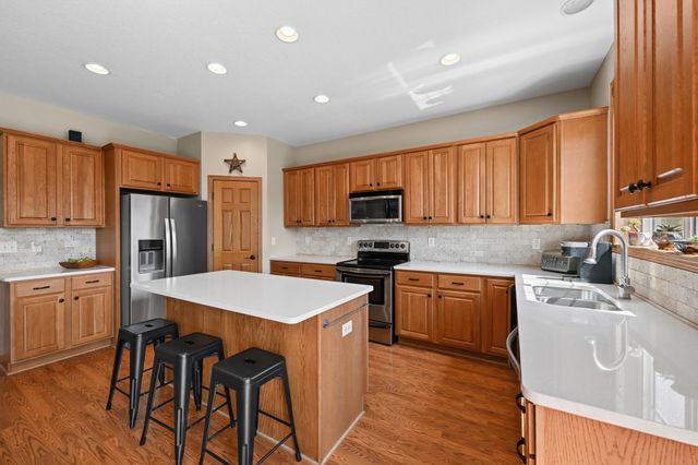 4675 Lark Court NE, Saint Michael, MN 55376