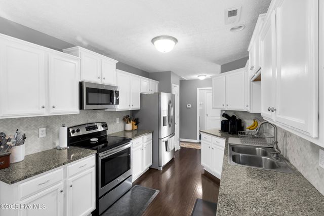 3600 Ella Sofia Lane, New Bern, NC 28562